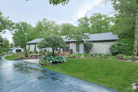 Photo of 6888 Edwardsville Road, Harlan Township, OH 45107 (MLS # 1880337)