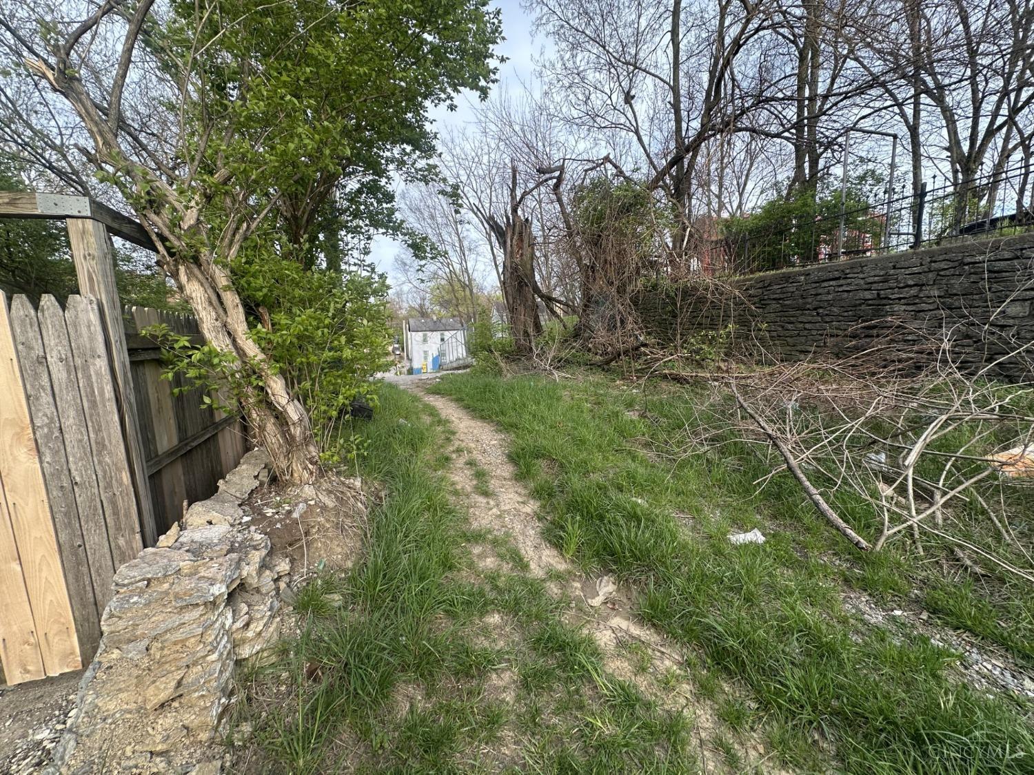 1018 Sturm Street, Cincinnati, Ohio image 4
