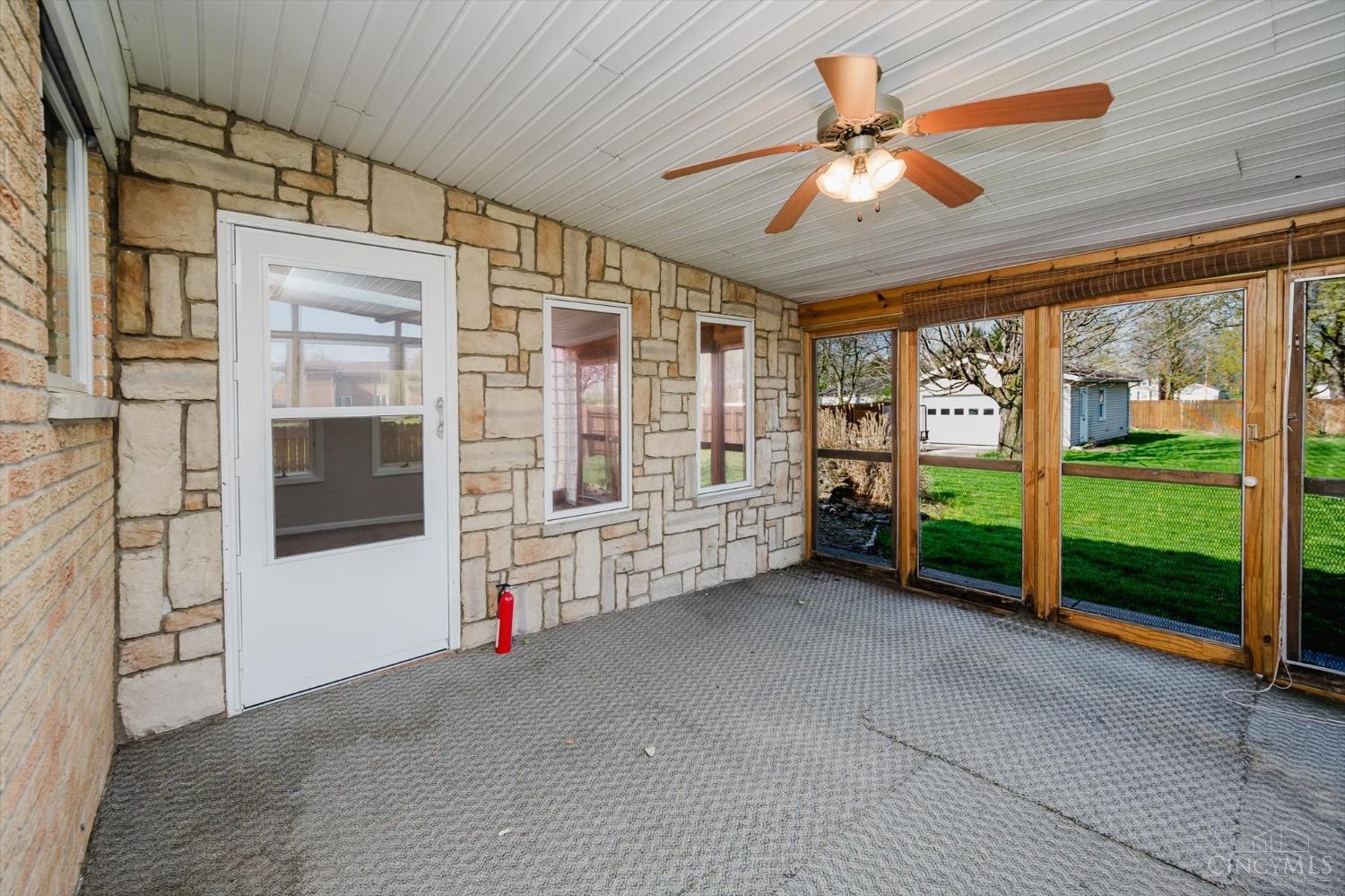4637 Fairfield Avenue, Fairfield, Ohio image 24