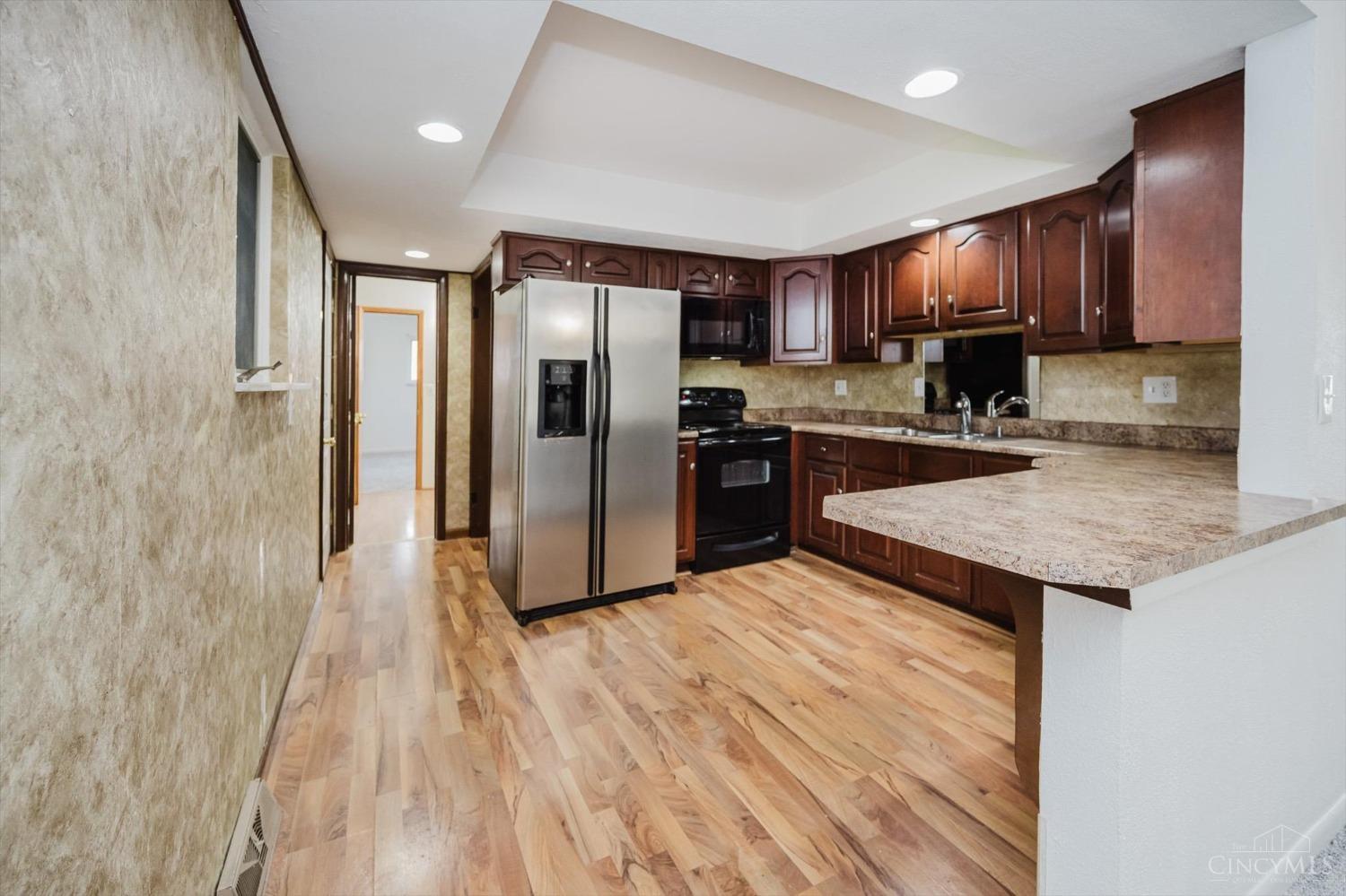 4637 Fairfield Avenue, Fairfield, Ohio image 15