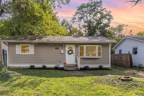 Photo of 1723 Monterey Court, Cincinnati, OH 45223 (MLS # 1856554)