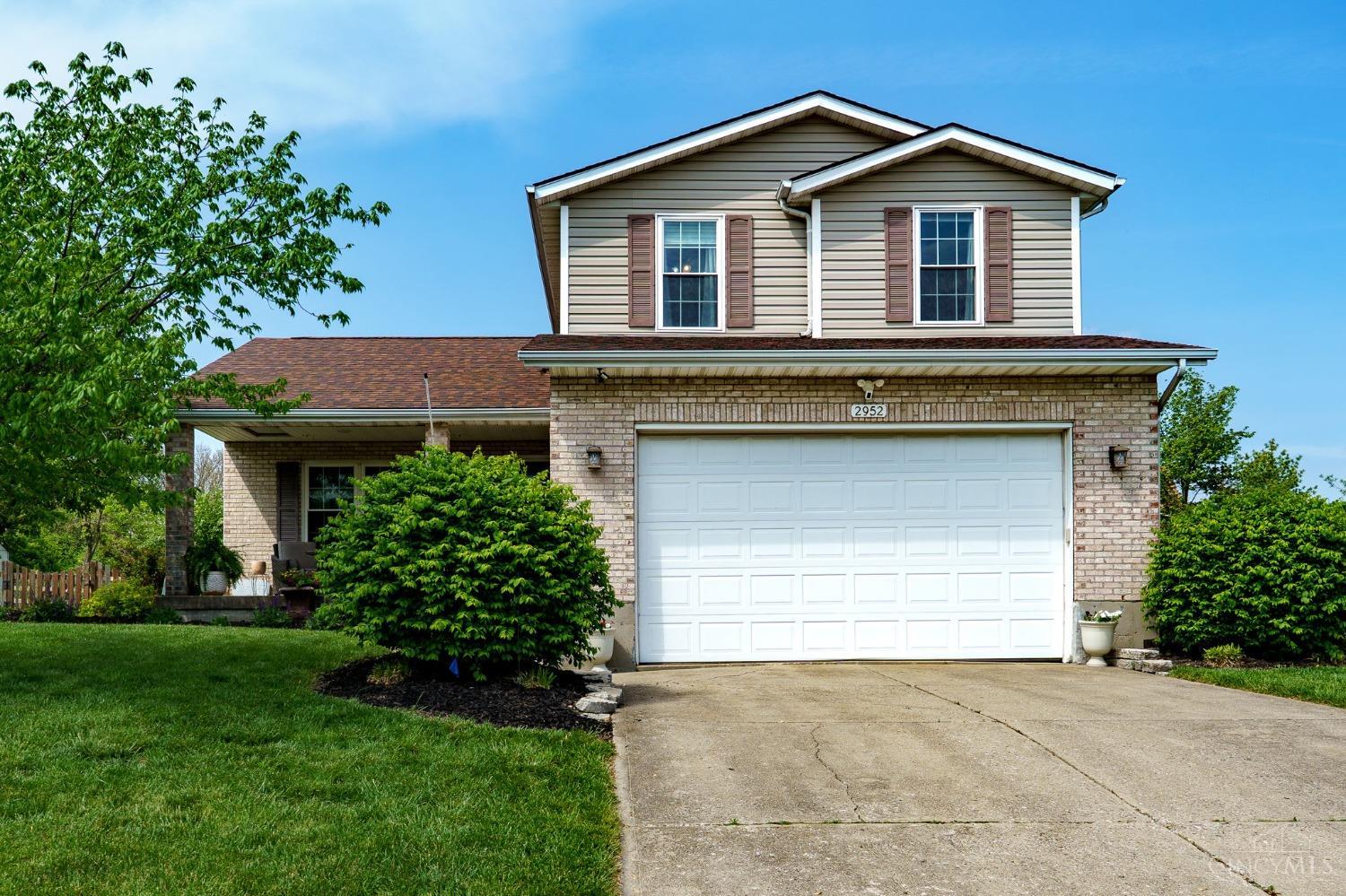 2952 Foxhound Drive, Fairfield Twp, Ohio image 1