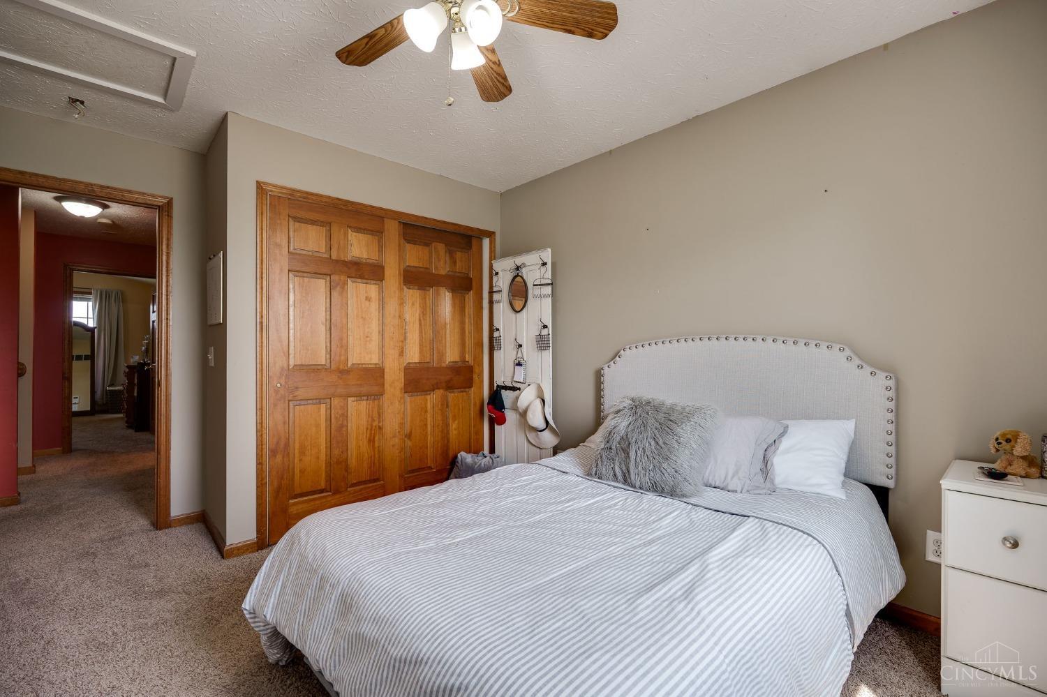 2952 Foxhound Drive, Fairfield Twp, Ohio image 18