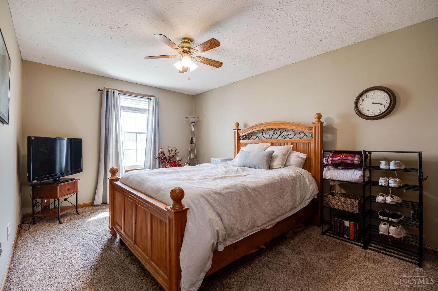 2952 Foxhound Drive, Fairfield Twp, Ohio image 15