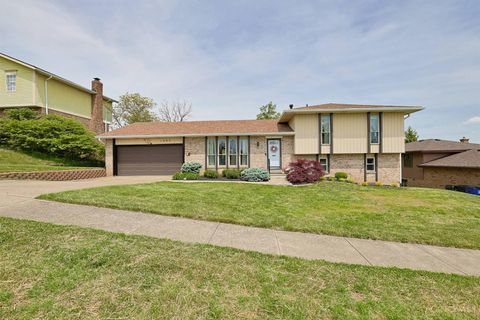 Photo of 1285 Elizabeth Drive, Hamilton, OH 45013 (MLS # 1876921)