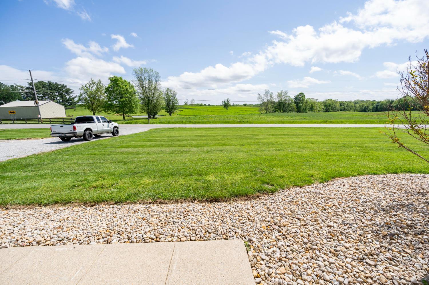 5721 W New Market Road, New Market Twp, Ohio image 2