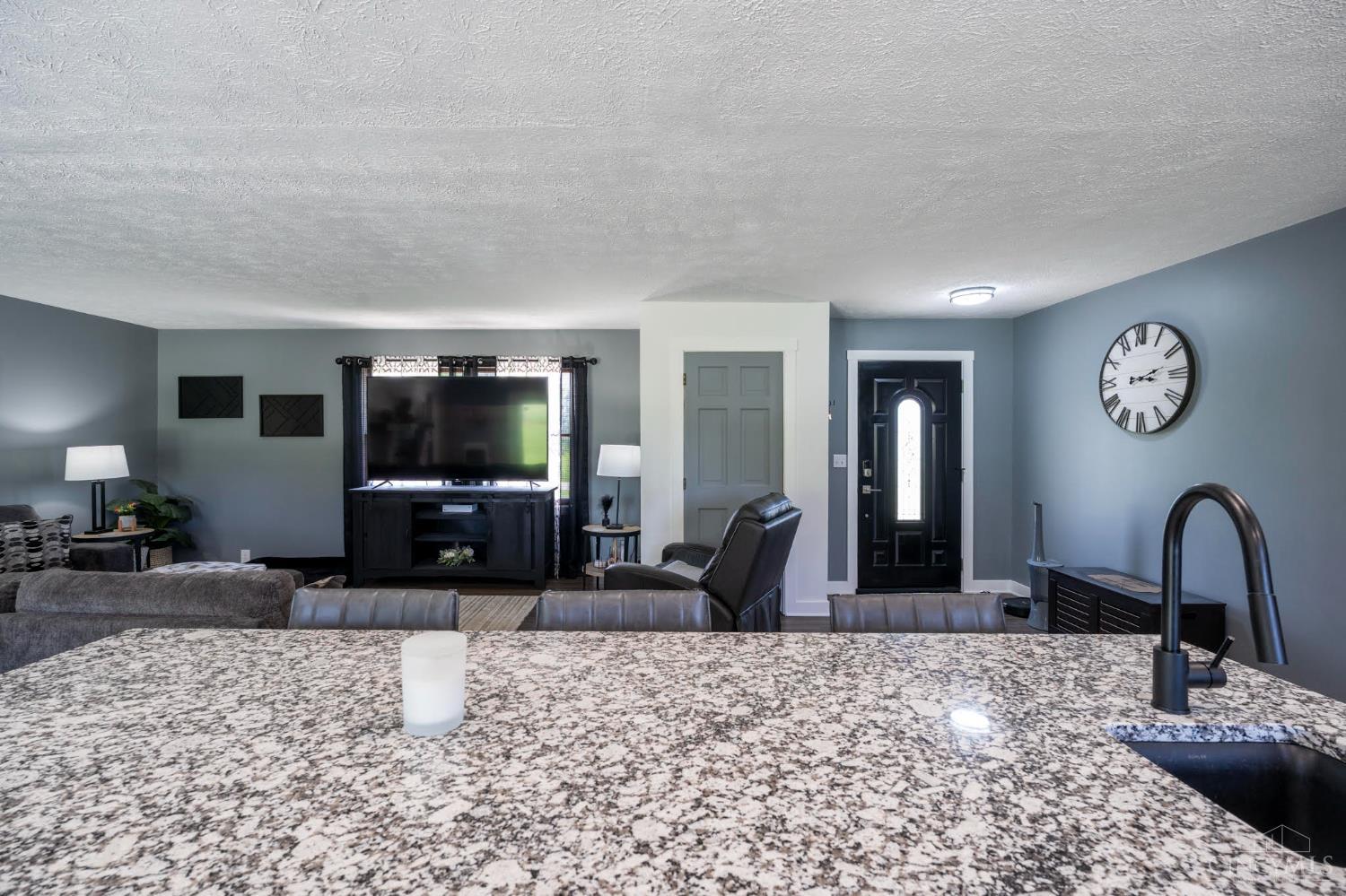 5721 W New Market Road, New Market Twp, Ohio image 9