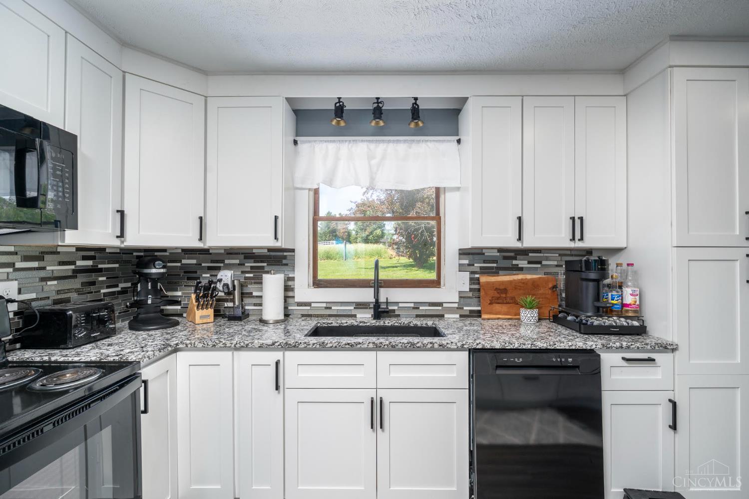 5721 W New Market Road, New Market Twp, Ohio image 10