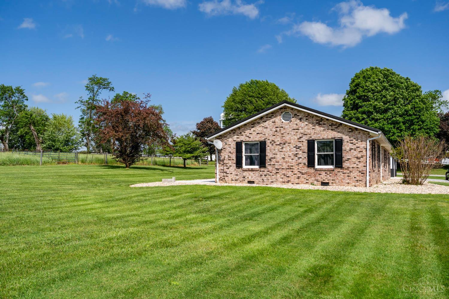 5721 W New Market Road, New Market Twp, Ohio image 31
