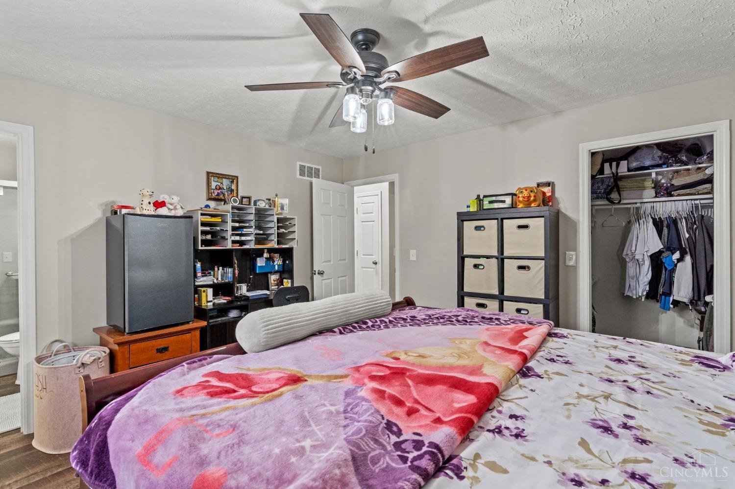 8806 Anna Court, West Chester, Ohio image 16