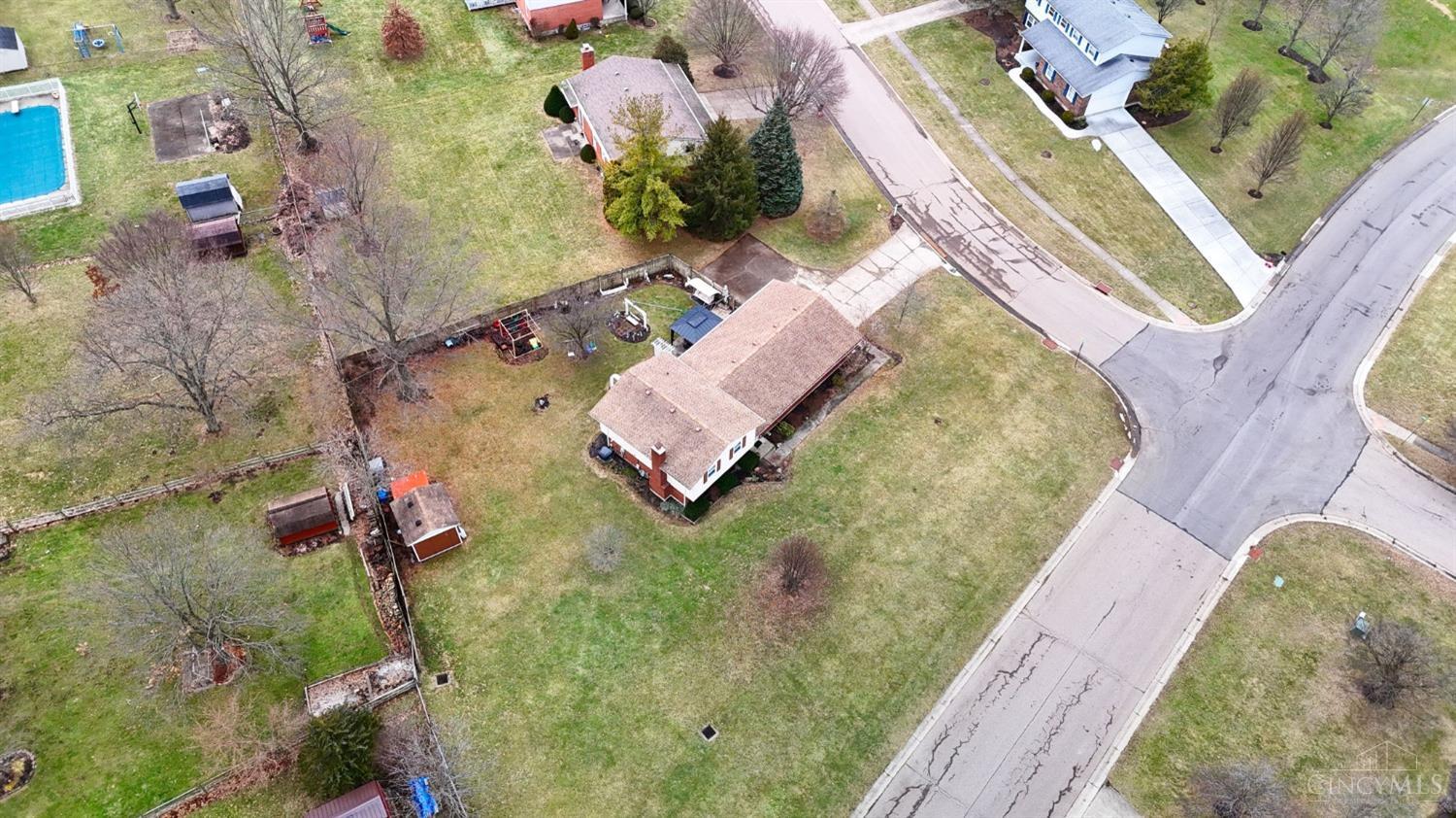 8806 Anna Court, West Chester, Ohio image 31