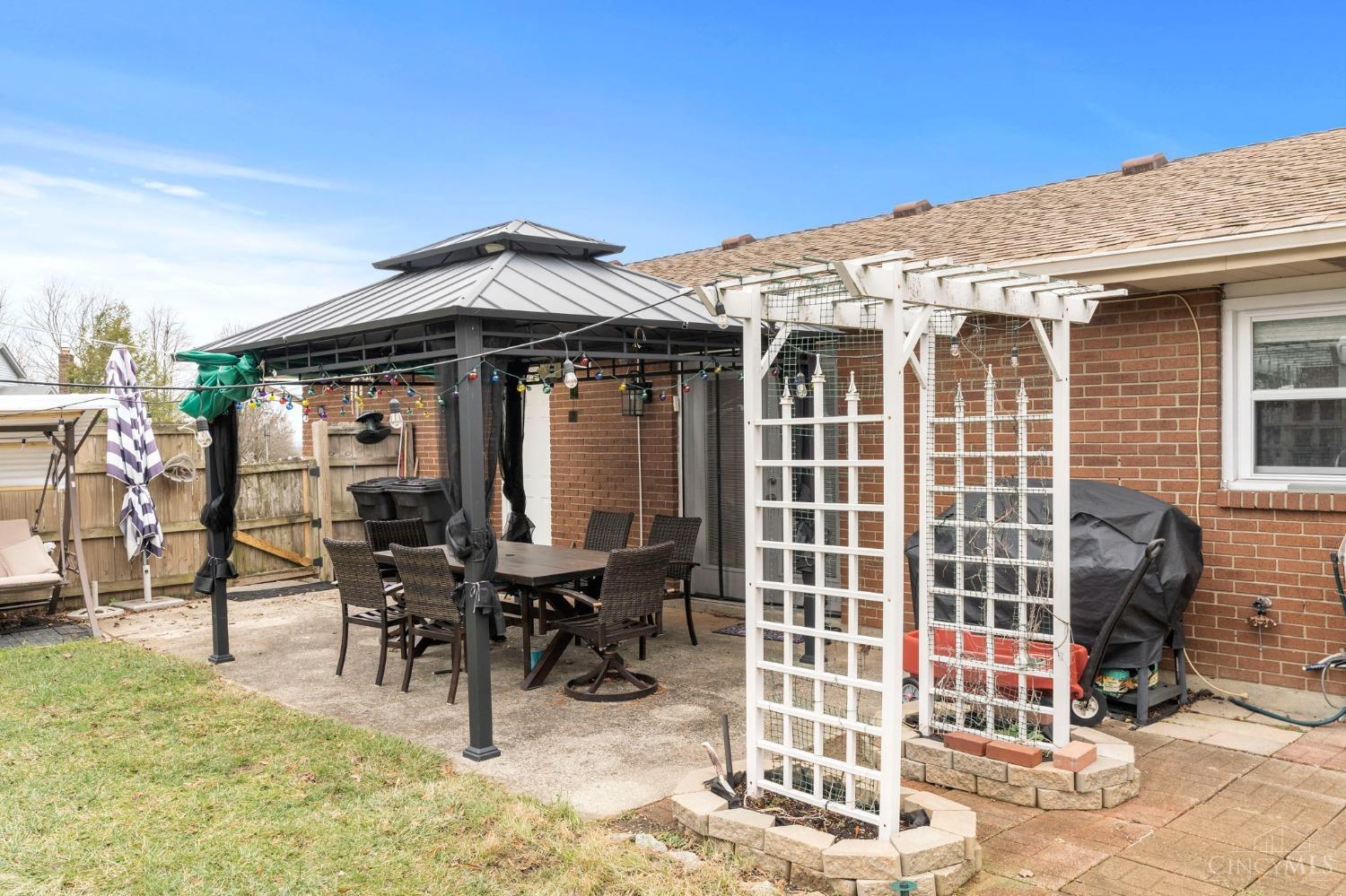 8806 Anna Court, West Chester, Ohio image 27