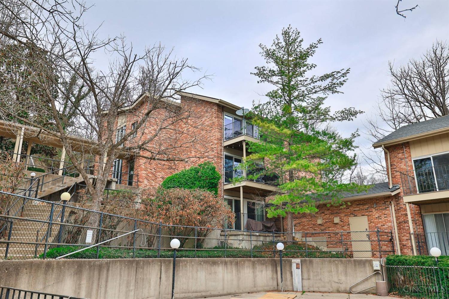 3069 Alpine Terrace #12B, Cincinnati, Ohio image 27