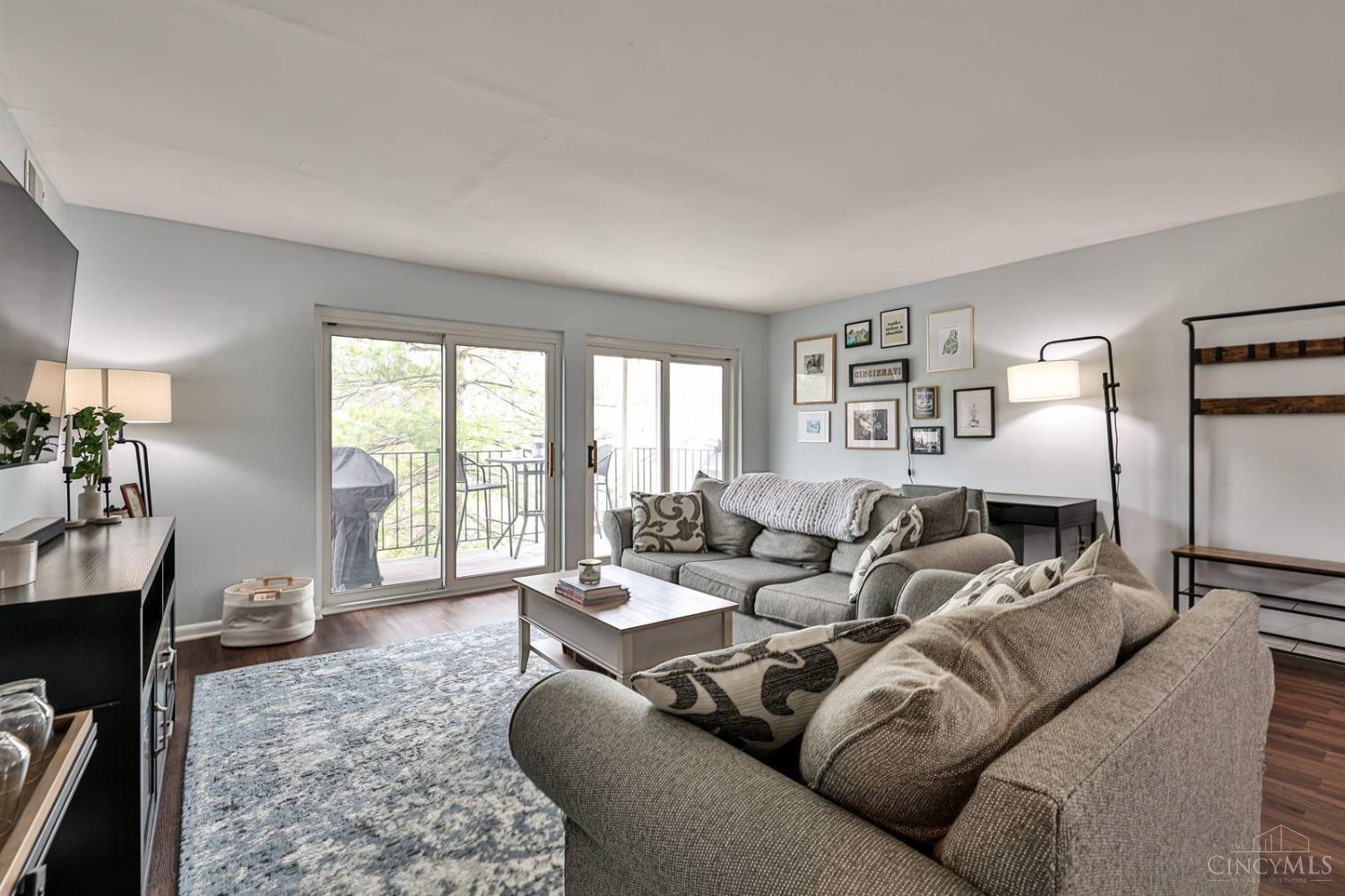3069 Alpine Terrace #12B, Cincinnati, Ohio image 6