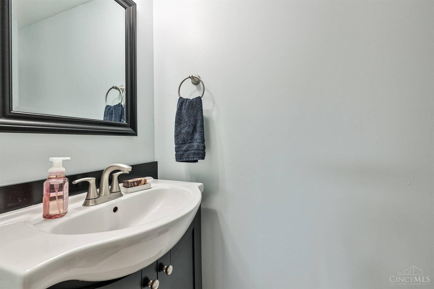 3069 Alpine Terrace #12B, Cincinnati, Ohio image 19
