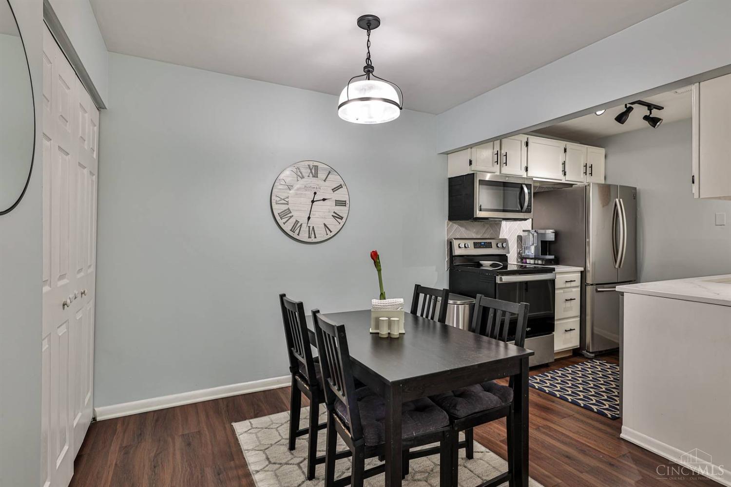 3069 Alpine Terrace #12B, Cincinnati, Ohio image 10