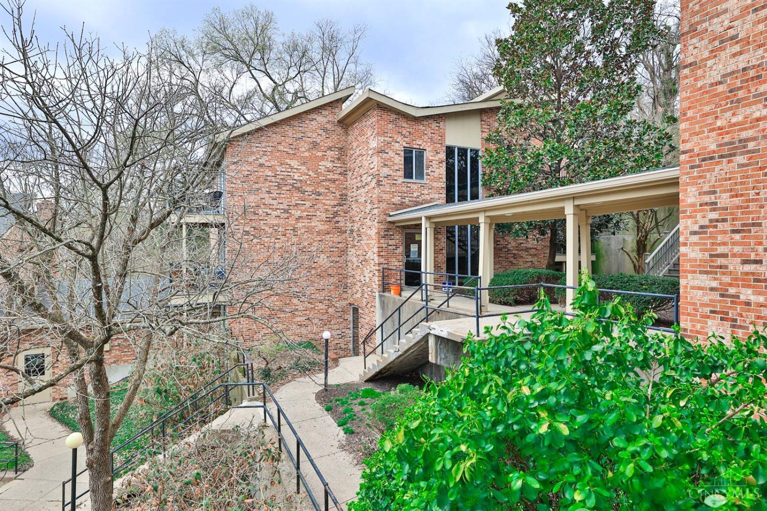 3069 Alpine Terrace #12B, Cincinnati, Ohio image 26