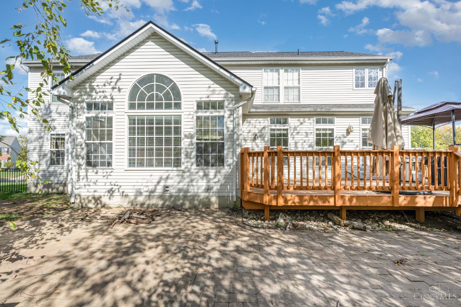 345 Countryside Drive