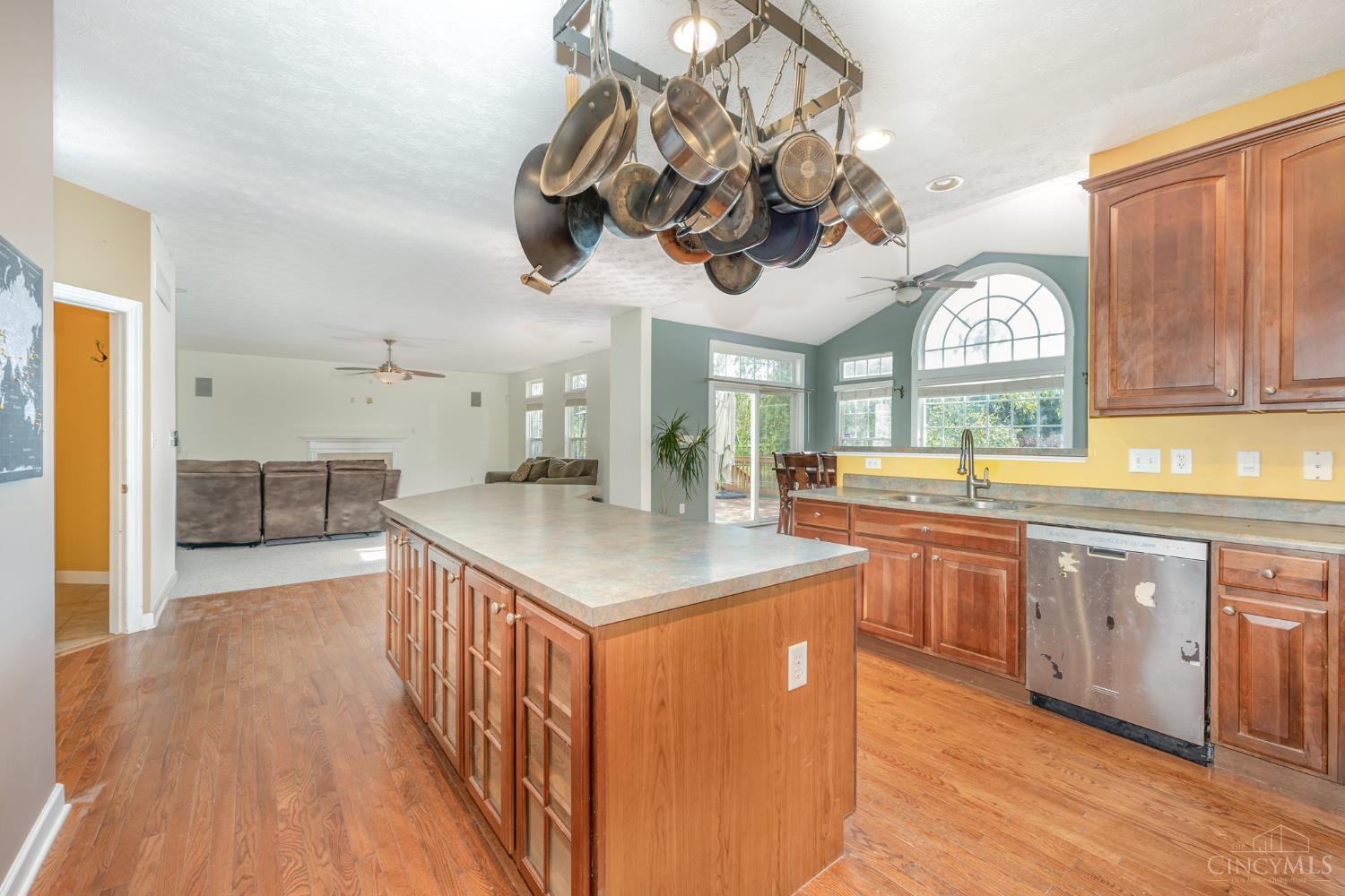 345 Countryside Drive