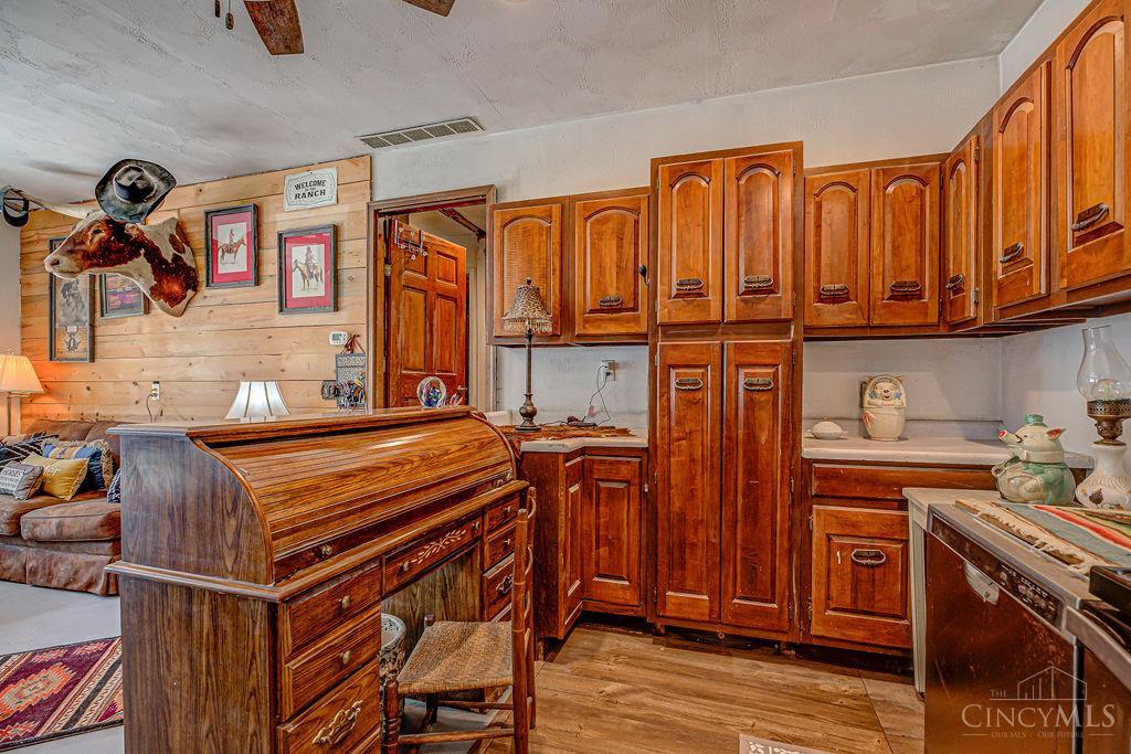 1246 Oxford Germantown Road, Camden, Ohio image 11