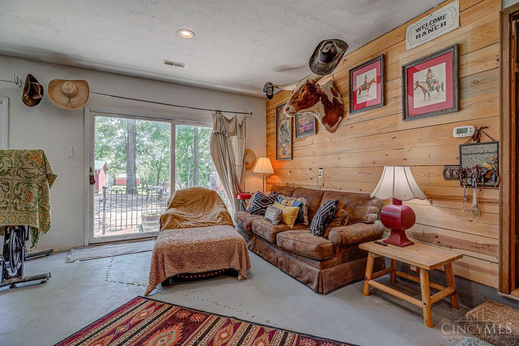 1246 Oxford Germantown Road, Camden, Ohio image 4
