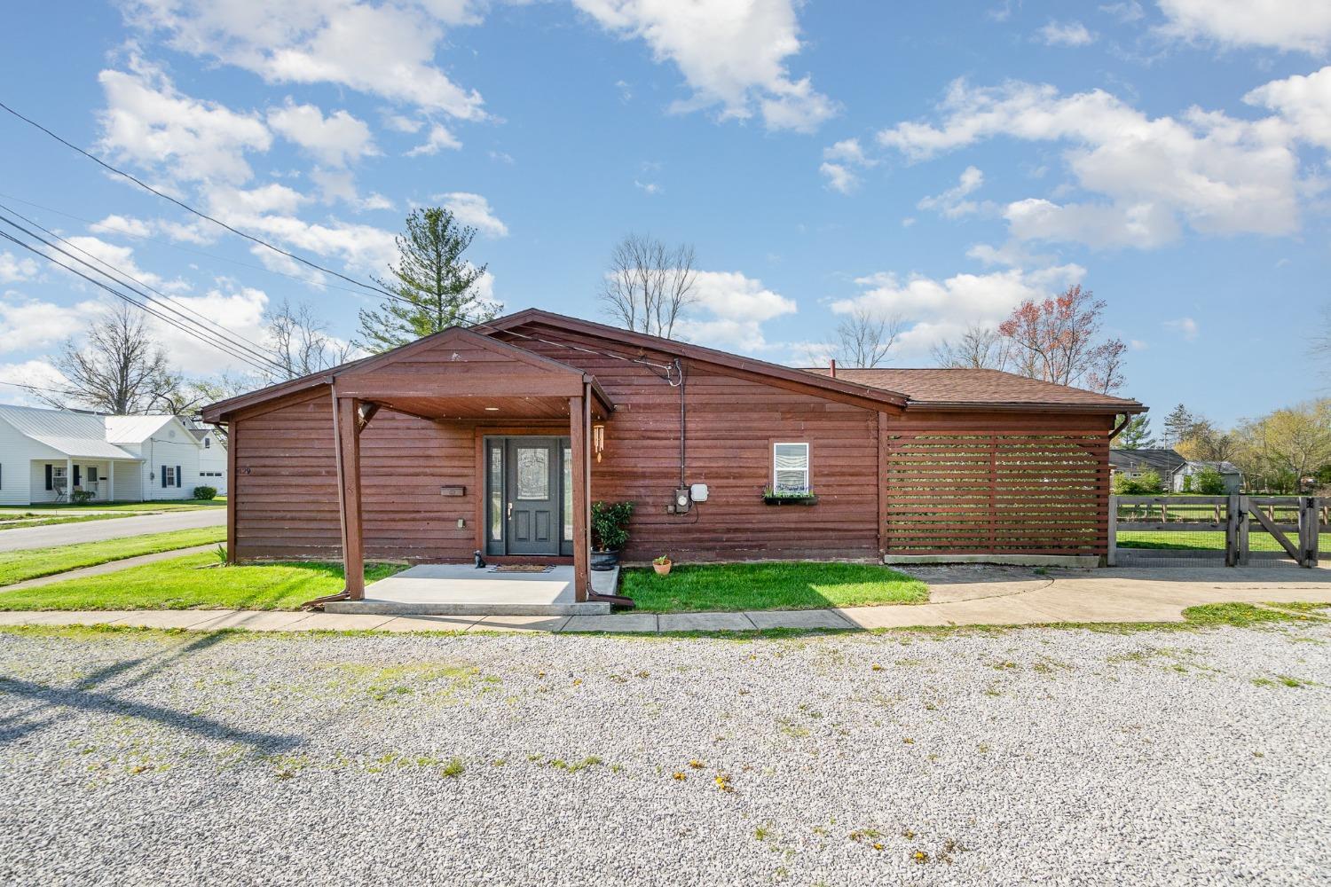 429 S Charity Street, Bethel, Ohio image 2