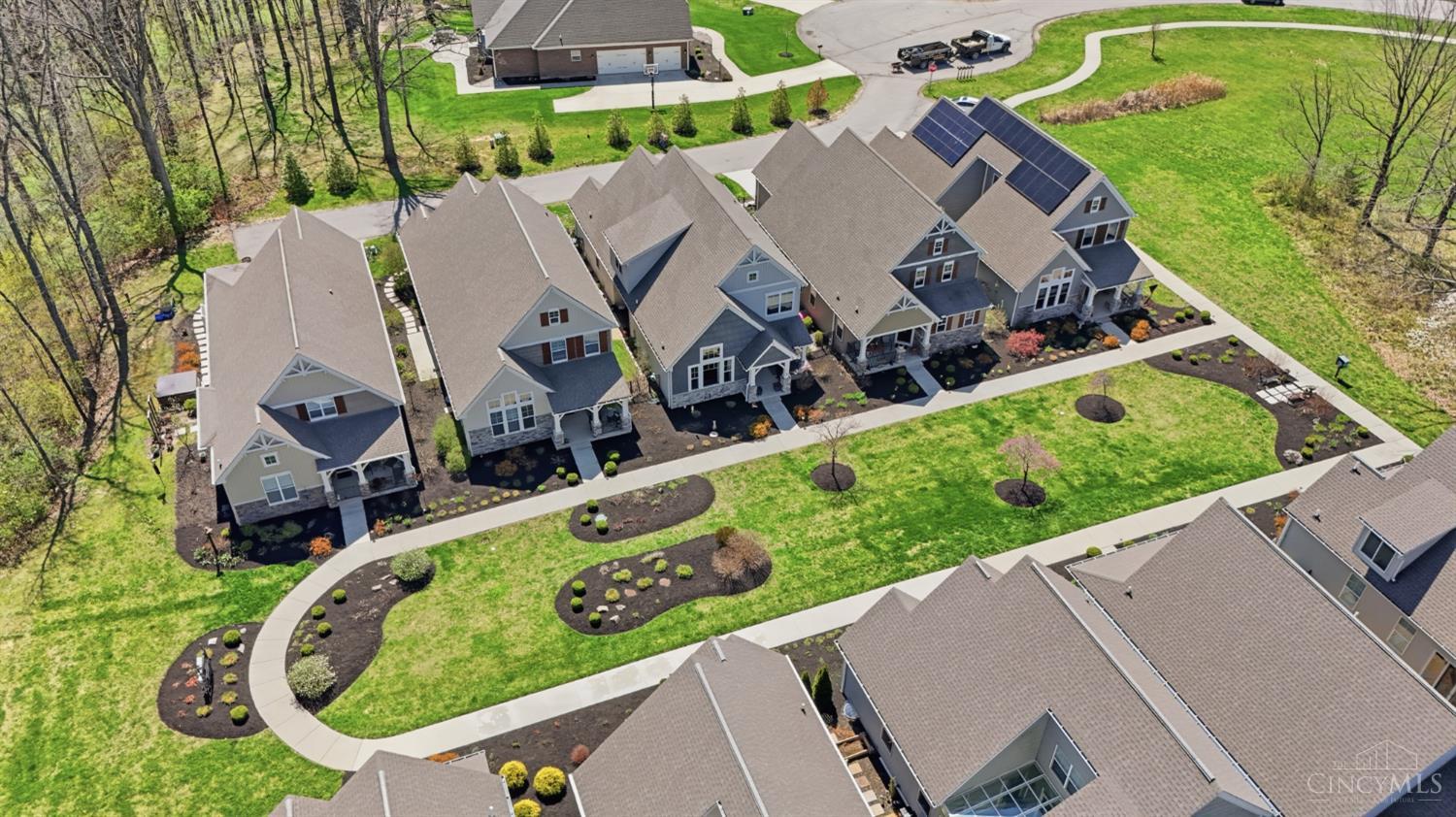 802 Monarch Court