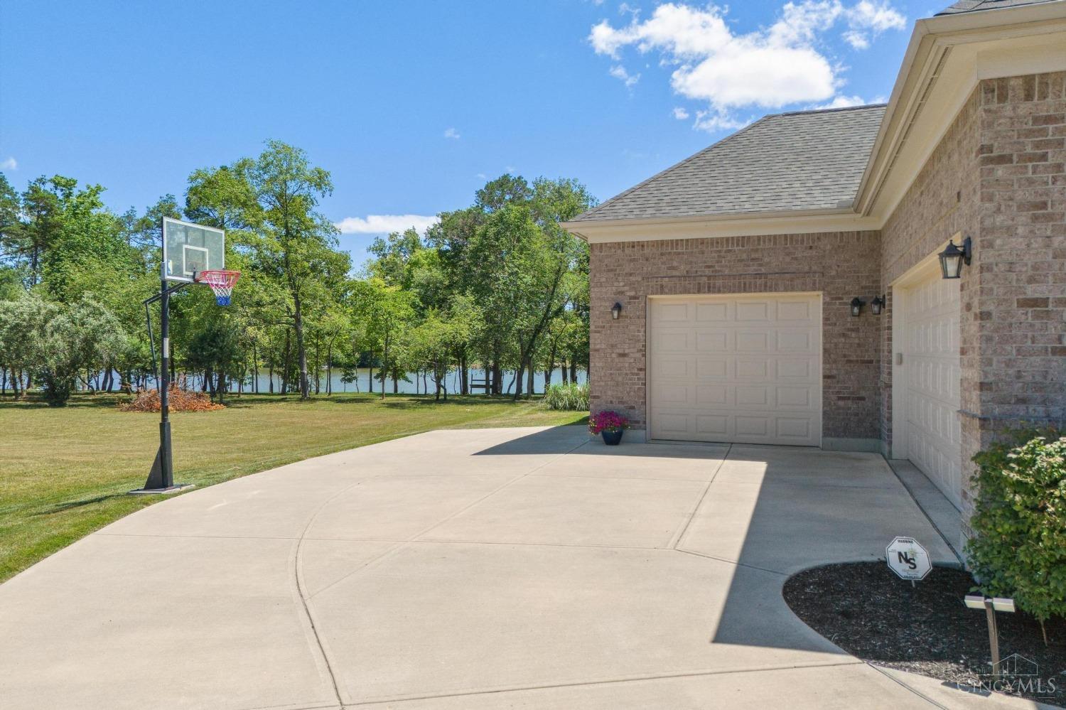 810 George Allen Drive, South Vienna, Ohio image 7