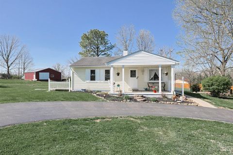 Photo of 851 W Turtlecreek Union Road, Union Township, OH 45036 (MLS # 1874380)