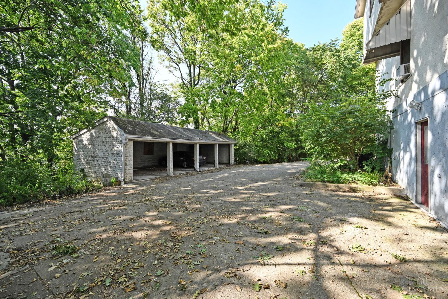 2367 Fairview Avenue