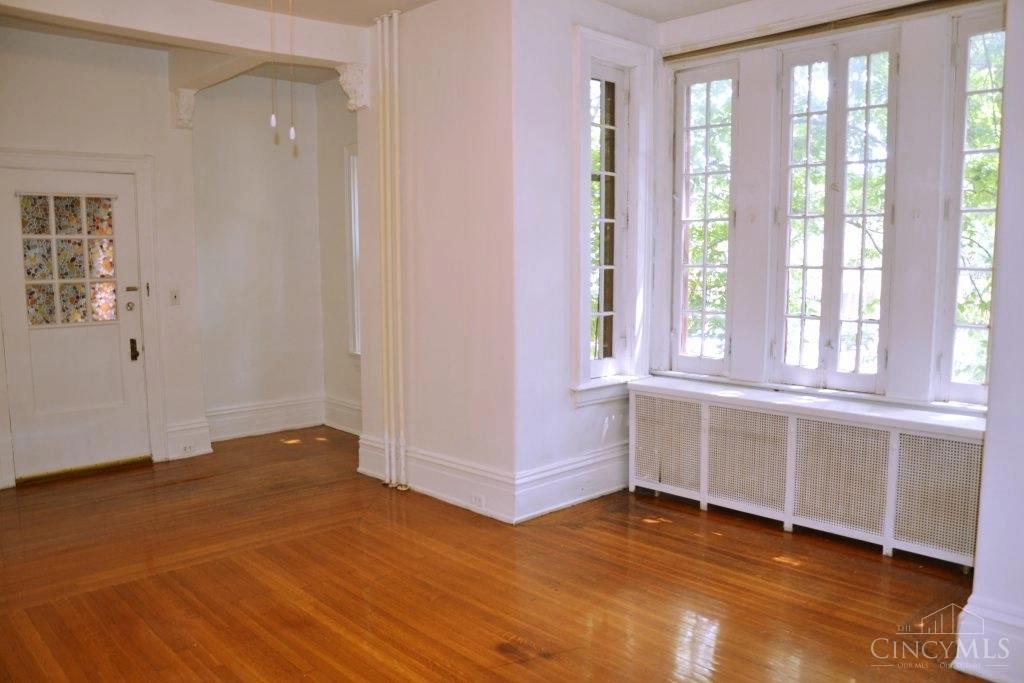 2367 Fairview Avenue