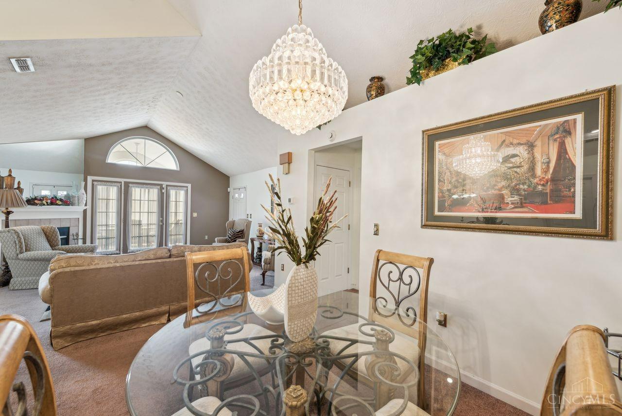 8437 Woodreed Drive, West Chester, Ohio image 10