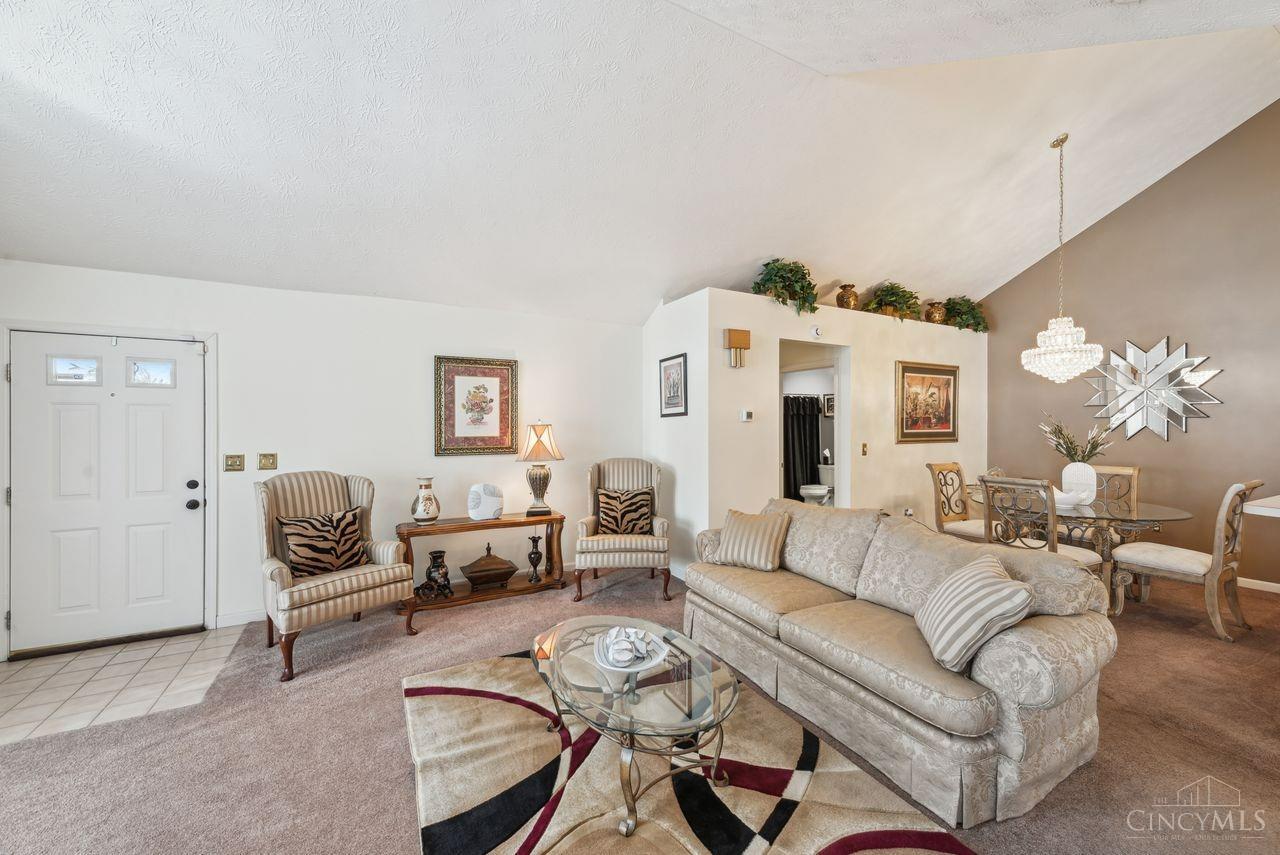8437 Woodreed Drive, West Chester, Ohio image 5