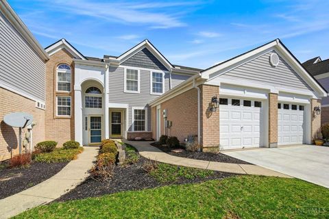 Photo of 4202 E Village Drive, Mason, OH 45040 (MLS # 1871223)