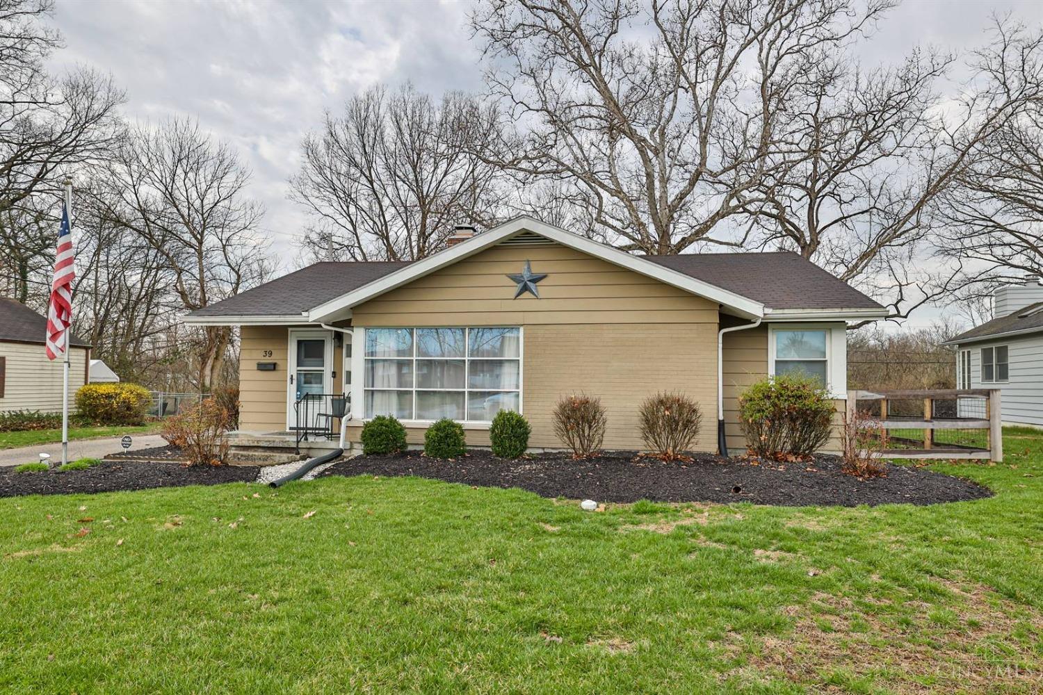 39 Hermay Drive, Hamilton, Ohio image 2