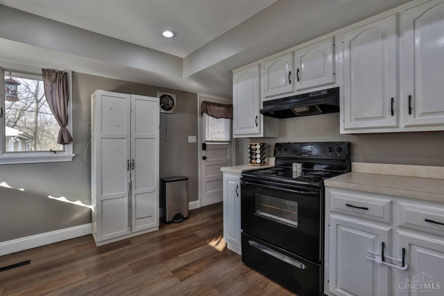 39 Hermay Drive, Hamilton, Ohio image 12