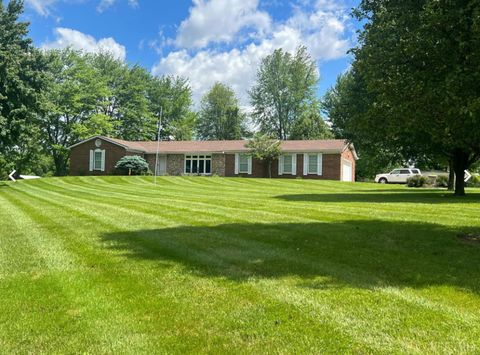 Photo of 7136 Goshen Road, Goshen Township, OH 45122 (MLS # 1862322)