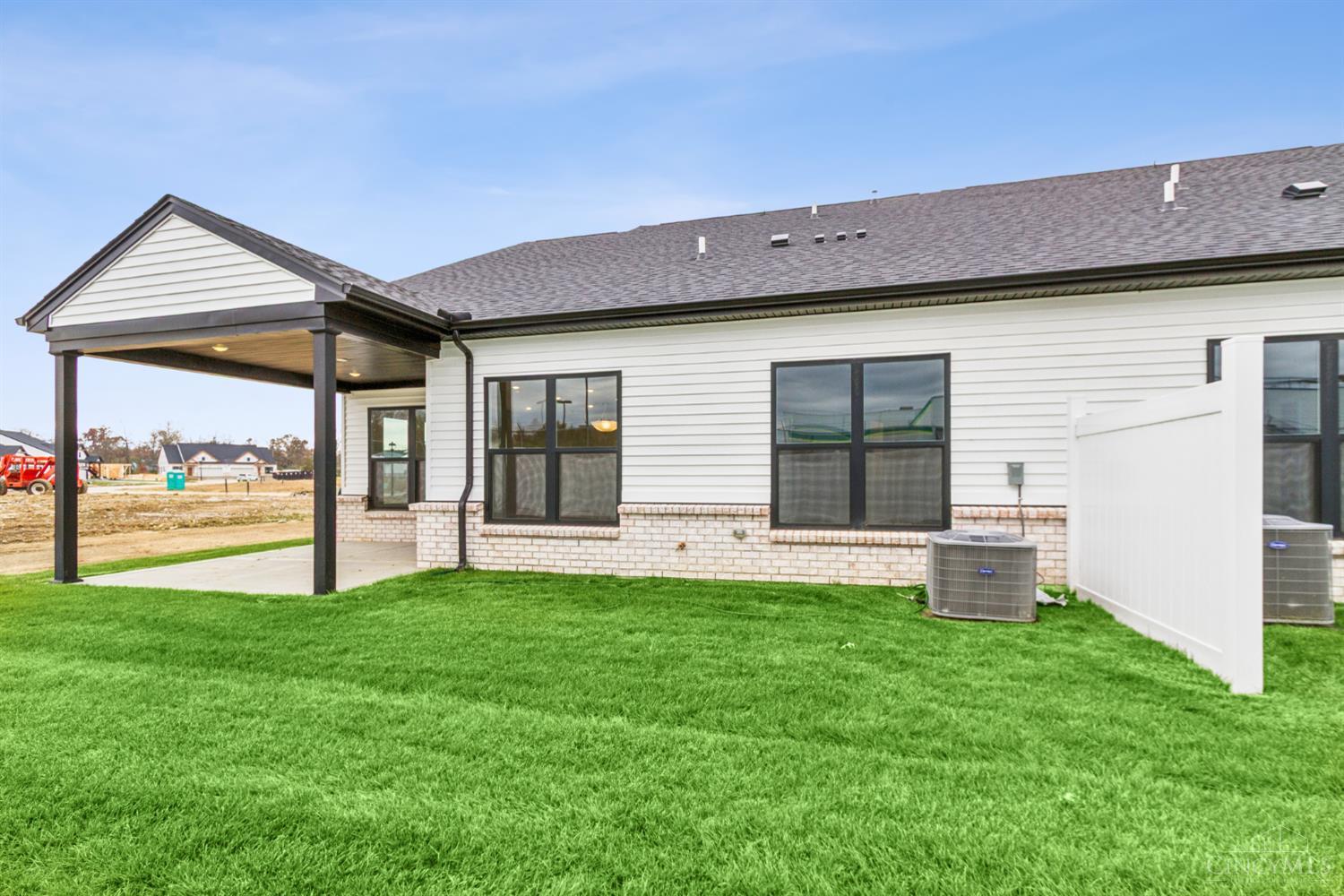 5560 Birch Court 9757