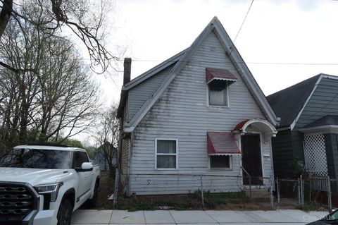 Photo of 3742 Beekman Street, Cincinnati, OH 45223 (MLS # 1873592)
