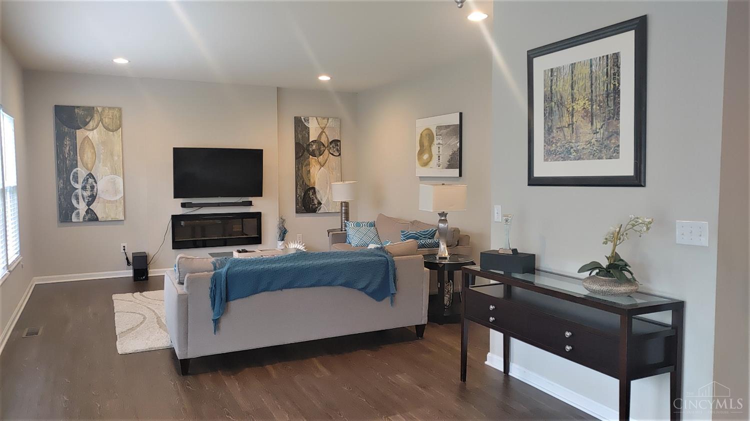 195 Oasis Court