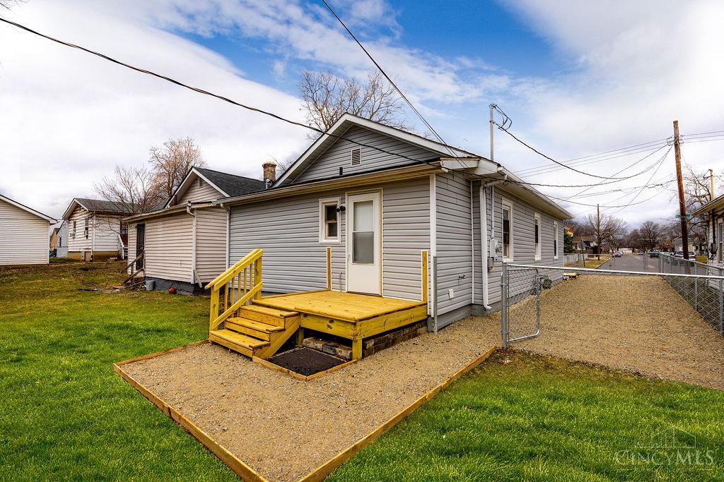 1734 Meadow Avenue, Middletown, Ohio image 9