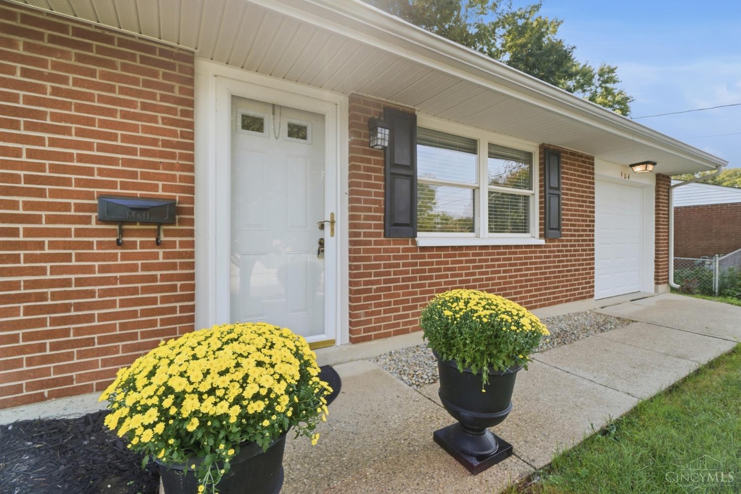 904 Hartz Drive