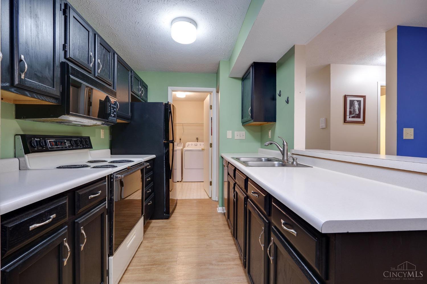 8851 Eagleview Drive #8, West Chester, Ohio image 4