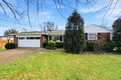 Photo of 7958 Crest Acres Drive, Deerfield Township, OH 45040 (MLS # 1863146)