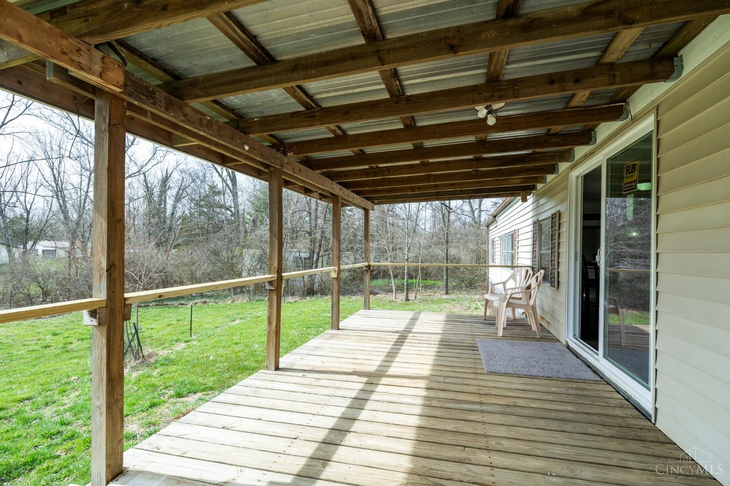 6611 Wizard Of Oz Way, Paint Twp, Ohio image 19
