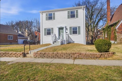 1734 Llanfair Avenue Cincinnati OH 45224