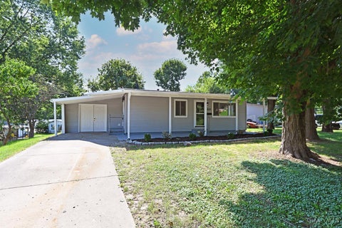 Homes For Sale - 802 Johnson Avenue<br/> Montgomery County, Miamisburg, OH 45342