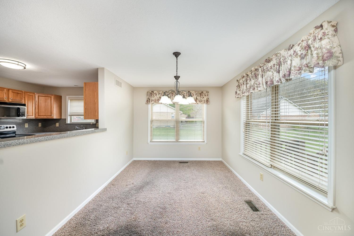 3350 Village Drive, Fairfield, Ohio image 9