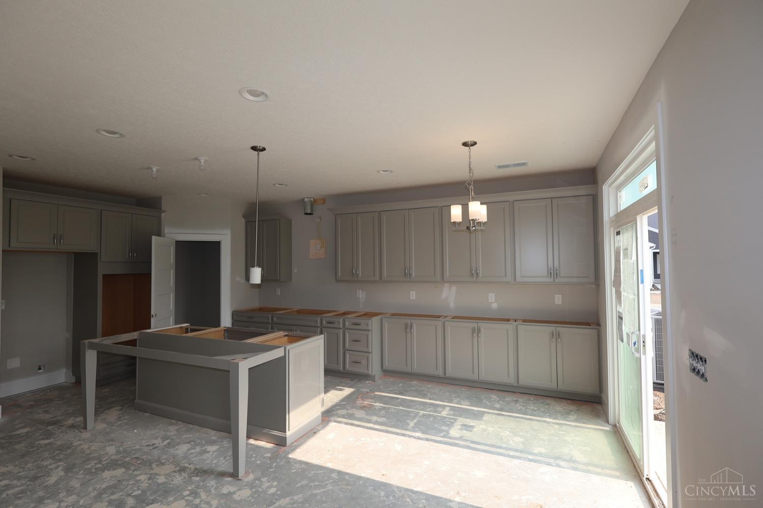 7946 Monet Drive 013