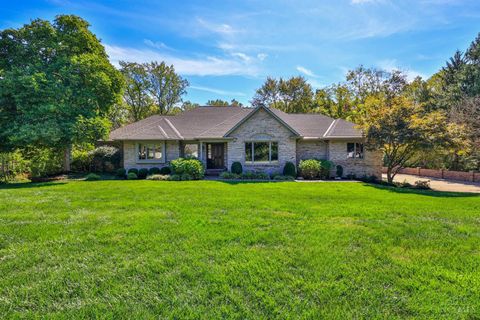 Photo of 6721 Linder Lane, Cincinnati, OH 45244 (MLS # 1857715)